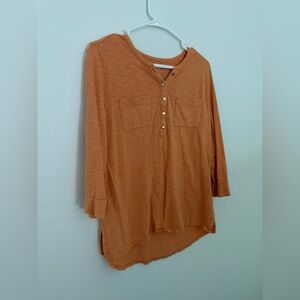 Chico's The Ultimate Tee size Medium Three Quarter Sleeves Light Pumpkin Color